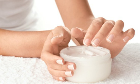 Các mẹ hết sức thận trọng với sản phẩm trị bệnh ngoài da cho bé chứa Corticoid