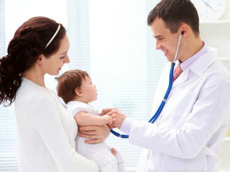 Bệnh chàm sữa sẽ được khống chế bởi bàn tay ma thuật của các bác sỹ