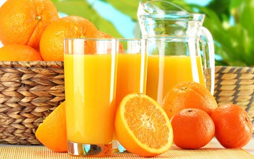Nước cam, nước ép hoa quả cấp nhiều vitamin giúp cơ thể tăng đề kháng cho cơ thể