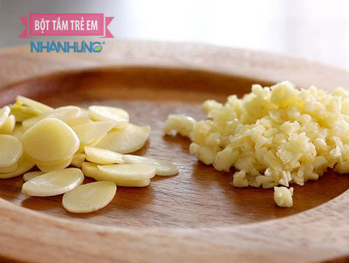 Tỏi giúp chế ngự vết ong đốt