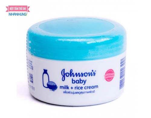 Tinh chất sữa đậm đặc là điểm cộng của kem Johnson - Kem chống nẻ cho bé