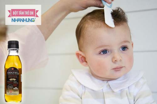Dầu oliu giúp vùng da bị cứt trâu của bé mềm và nhanh bong